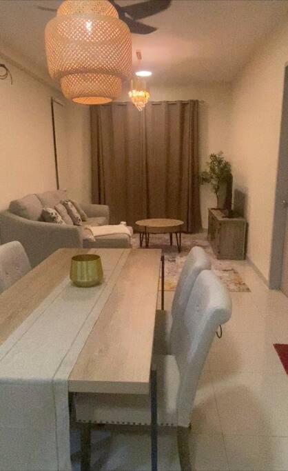 Orked Vanda, 3 Bedroom Apartment, Seaview Netflixwifiyoutube Kuala Terengganu Kültér fotó